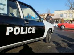 Louer une RENAULT 14 TS Police de de 1982 (Photo 3)