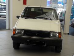 Louer une RENAULT 14 TS de de 1981 (Photo 2)