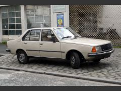 Louer une RENAULT 18  de 1981 (Photo 1)