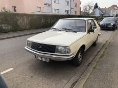 Louer une RENAULT 18 Break de de 1978 (Photo 1)