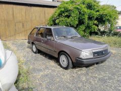 Louer une RENAULT 18 de de 1984 (Photo 2)