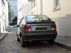 Louer une RENAULT 19 de de 1990 (Photo 3)