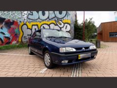 Louer une RENAULT 19 de de 1996 (Photo 2)