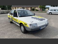 RENAULT 21 (Photo 1)