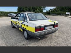 Louer une RENAULT 21 de de 1989 (Photo 3)