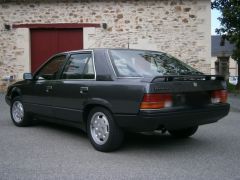 RENAULT 25 GTX (Photo 3)