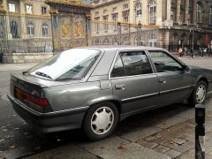 Louer une RENAULT 25 de de 1989 (Photo 3)