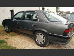 RENAULT 25 (Photo 4)