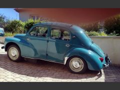 Louer une RENAULT 4 CV Affaires de de 1959 (Photo 2)