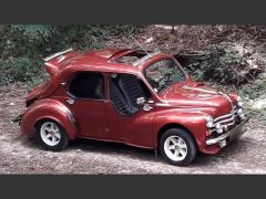 Louer une RENAULT 4 CV Modifié Sport de de 1954 (Photo 1)