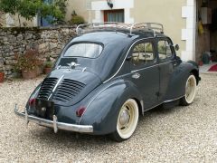 RENAULT 4 CV (Photo 3)