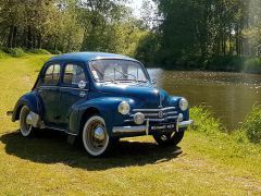 Louer une RENAULT 4 CV de de 1954 (Photo 4)
