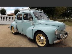 Louer une RENAULT 4 CV de 1955 (Photo 1)