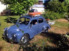 Louer une RENAULT 4 CV de 1955 (Photo 1)