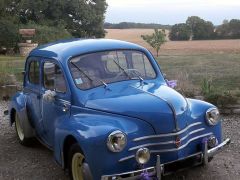 Louer une RENAULT 4 CV de de 1956 (Photo 2)