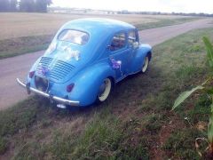 Louer une RENAULT 4 CV de de 1956 (Photo 3)