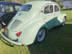 Louer une RENAULT 4 CV de de 1957 (Photo 3)