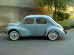 Louer une RENAULT 4 CV de de 1958 (Photo 3)