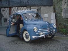 Louer une RENAULT 4 CV de de 1958 (Photo 2)