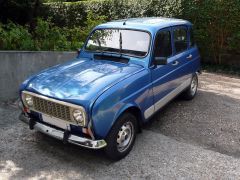 Louer une RENAULT 4 GTL de 1992 (Photo 1)