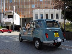 Louer une RENAULT 4 L Savane de de 1989 (Photo 3)