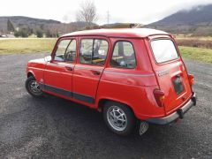 Louer une RENAULT 4 L Sixties de de 1985 (Photo 2)