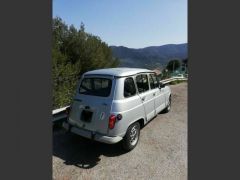 Louer une RENAULT 4 L de de 1987 (Photo 3)