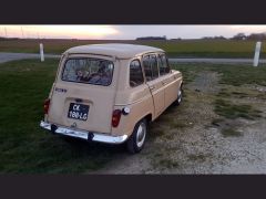 Louer une RENAULT 4 TL de de 1976 (Photo 4)