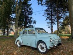 RENAULT 4CV Découvrable (Photo 1)