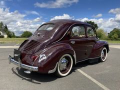 Louer une RENAULT 4CV Grand Luxe de de 1950 (Photo 5)