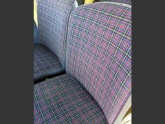 Louer une RENAULT 4CV de de 1953 (Photo 2)