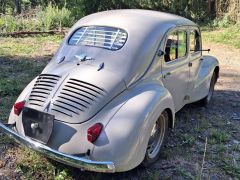 Louer une RENAULT 4CV de de 1955 (Photo 3)