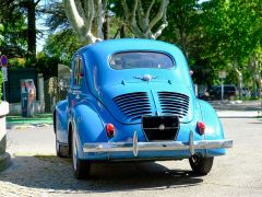Louer une RENAULT 4CV de de 1956 (Photo 3)
