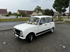 Louer une RENAULT 4L Clan de de 1985 (Photo 1)