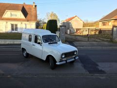 Louer une RENAULT 4L F4 de de 1980 (Photo 1)