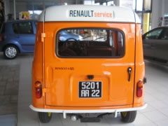 Louer une RENAULT 4L Fourgon de de 1985 (Photo 2)