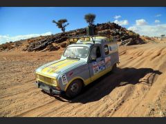 Louer une RENAULT 4L Trophy F4 de de 1983 (Photo 1)