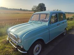 Louer une RENAULT 4L de de 1962 (Photo 1)