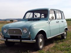 Louer une RENAULT 4L de 1966 (Photo 0)