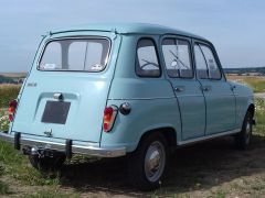 Louer une RENAULT 4L de de 1966 (Photo 3)