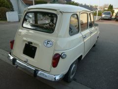 Louer une RENAULT 4L de de 1970 (Photo 2)