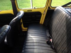 Louer une RENAULT 4L de de 1976 (Photo 4)