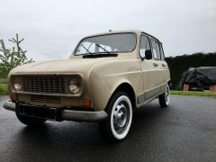 Louer une RENAULT 4L de de 1983 (Photo 1)