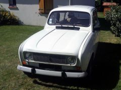 Louer une RENAULT 4L de 1986 (Photo 1)