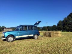 Louer une RENAULT 4L de de 1988 (Photo 1)