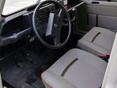 Louer une RENAULT 4L de de 1990 (Photo 4)