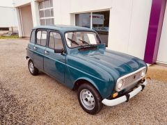 Louer une RENAULT 4L de 1992 (Photo 1)