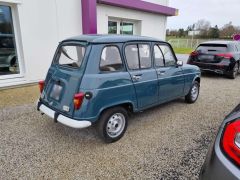 Louer une RENAULT 4L de de 1992 (Photo 2)