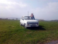 Louer une RENAULT 5  de de 1985 (Photo 3)