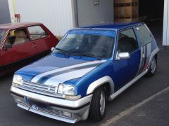 Louer une RENAULT 5 GT Turbo de de 1986 (Photo 1)